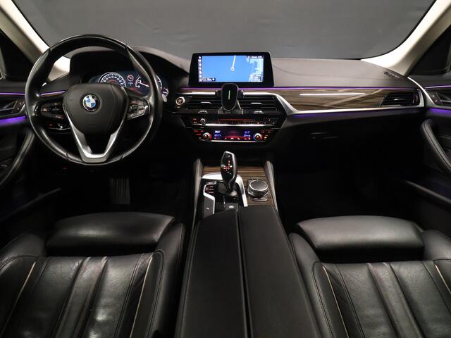 BMW 5-SERIE 530i High Executive [CRUISE, STOELVERWAMING, ELEKTRISCHE STOELEN, NIEUWSTAAT, ACHTERBANK VERWARMD]