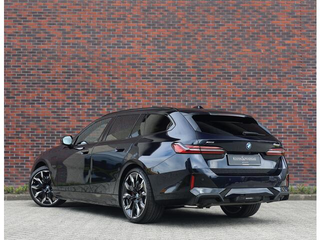 BMW 5-SERIE 550e Touring xDrive | Pano - Trekhaak - HUD