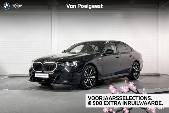 BMW 5-SERIE Sedan 530e | M-Sport Pro | Travel Pack | Innovation pack | Comfort Pack | Driving Assistant Plus | Bowers&Wilkins | Panoramadak | Comfort Access | Trekhaak | Selections 500