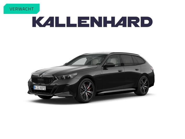 BMW 5-SERIE Touring 550e xDrive - M-Sport Pro - Pano - Bowers & Wilkins - Onderstel Prof
