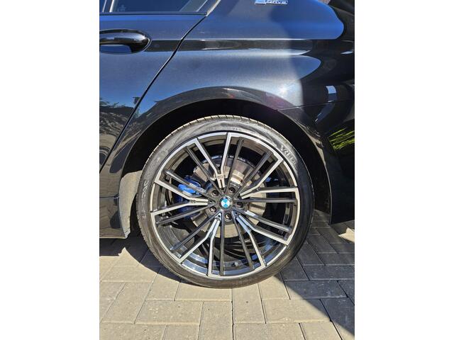 BMW 5-SERIE 530e iPerformance High Executive stoel/stuurverwarming. alcantara. m sport velgen. camera.