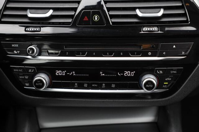 BMW 5-SERIE Touring 530i 252PK Executive ? Trekhaak ? LED ? 18 inch
