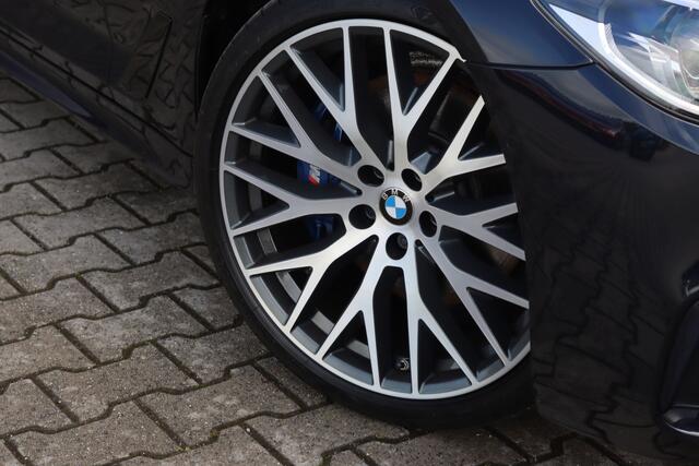 BMW 5-SERIE Touring 530i M-Sport | Pano | Nappa Leder | Trekhaak |