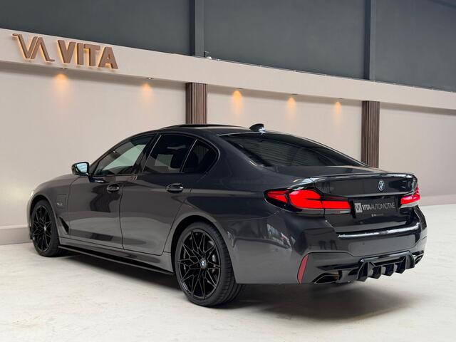 BMW 5-SERIE 545e xDrive High Executive Full Option|360Cam|Pano|Memory|Laser|H&K|HUD