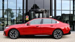 BMW 5-SERIE