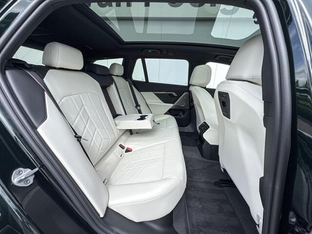BMW 5-SERIE Touring 530e xDrive M Sport | Trekhaak | Innovation Pack