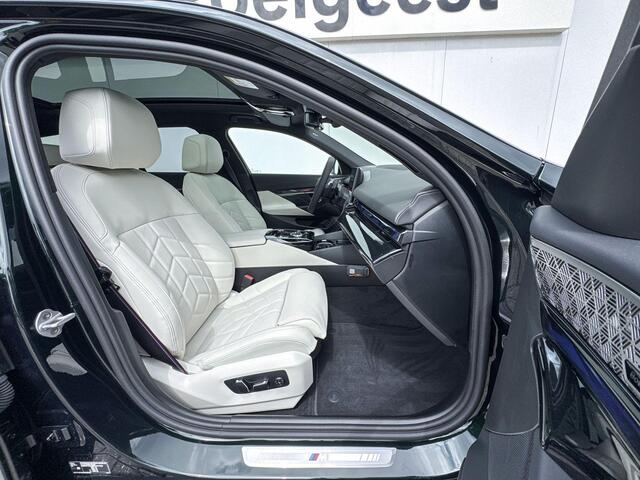 BMW 5-SERIE Touring 530e xDrive M Sport | Trekhaak | Innovation Pack