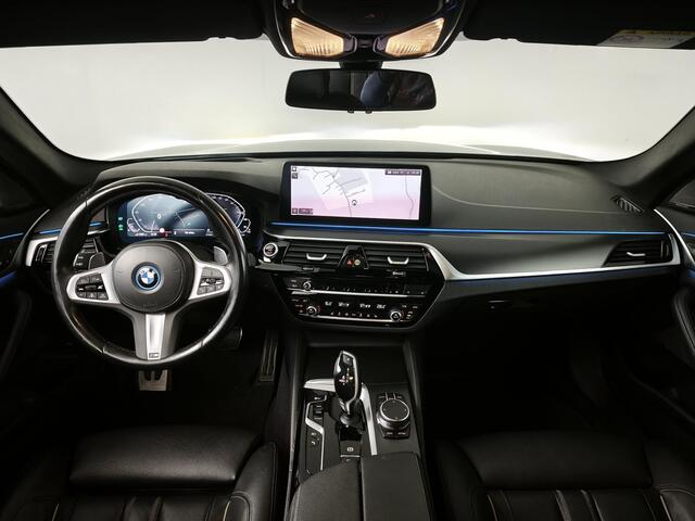 BMW 5-SERIE 530e xDrive High Executive | Harman Kardon | Panoramadak |