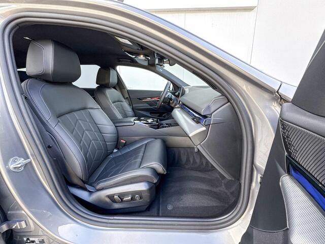 BMW 5-SERIE Touring 530e | M Sport | Innovation Pack | Driving Assistant Professional