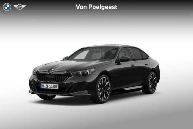 BMW 5-SERIE Sedan 550e xDrive | M Sportpakket Pro | Innovation Pack | Travel Pack | Comfort Pack | Trekhaak