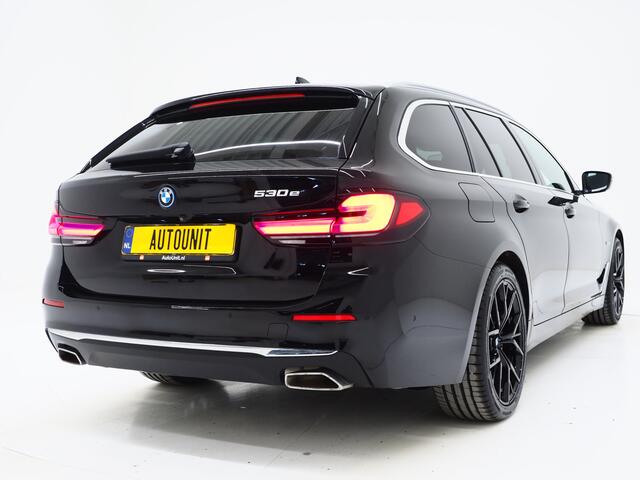 BMW 5-SERIE Touring 530e | LED Grille | Leder | Harman/Kardon | Keyless | Adaptive Cruise | Sfeerlicht