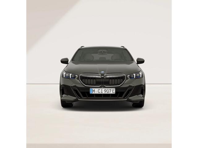 BMW 5-SERIE Touring 550e xDrive M-Sport Pro - M-Zetels - Full Option - NP108.000