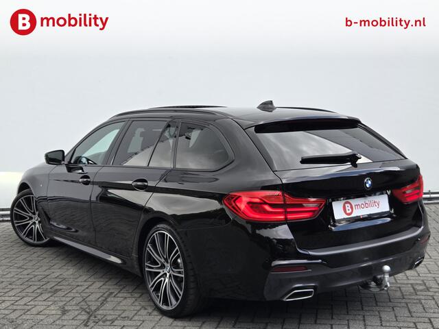 BMW 5-SERIE Touring 530i High Executive M-Sport 'Almadinbraun' Head-Up Trekhaak NL Auto! | Panoramadak | Achteruitrijcamera | Comfortstoelen | Stoelverwarming