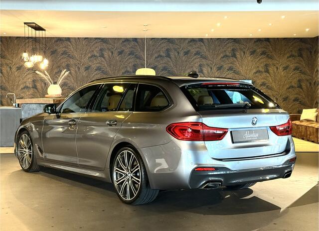 BMW 5-SERIE Touring 520i M-Sportpakket I 20" I Pano I Head-Up