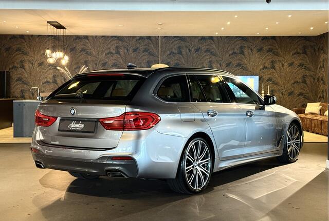 BMW 5-SERIE Touring 520i M-Sportpakket I 20" I Pano I Head-Up