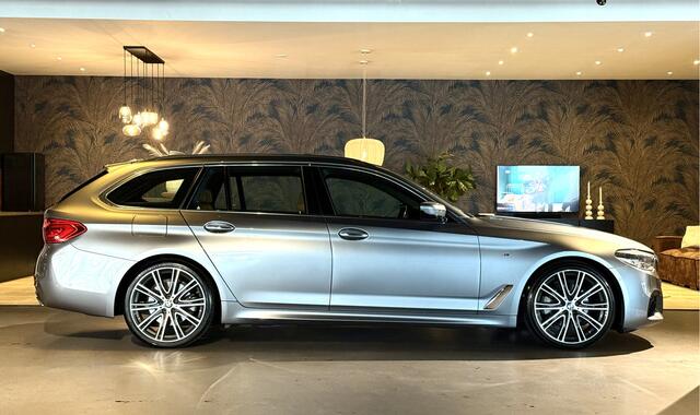 BMW 5-SERIE Touring 520i M-Sportpakket I 20" I Pano I Head-Up