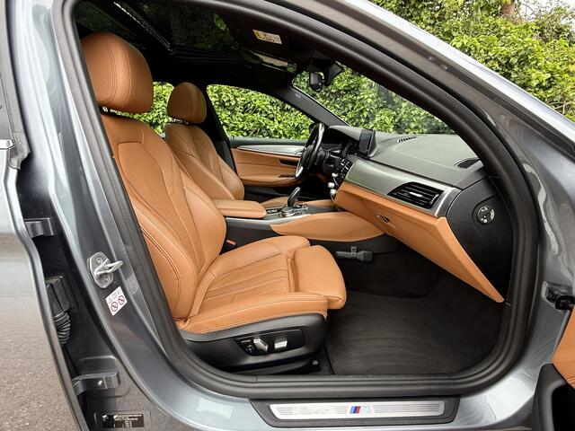 BMW 5-SERIE Touring 520i M-Sportpakket I 20" I Pano I Head-Up