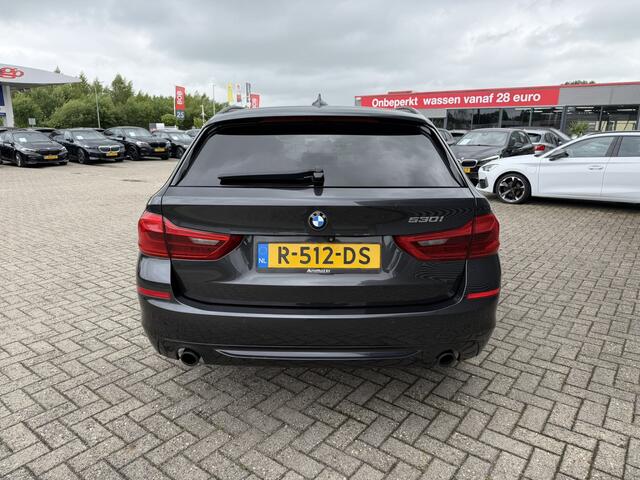 BMW 5-SERIE Touring 530i Executive Sport Line Head-Up Display Panoramadak LED DAB Achteruitrijcamera 19 Inch Leder Elek. Kofferklep