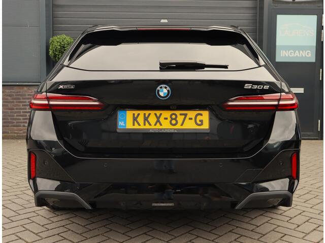 BMW 5-SERIE Touring 530e xDrive M Sport | Pano | Memory | Lazer | HUD | H+K | Bomvol