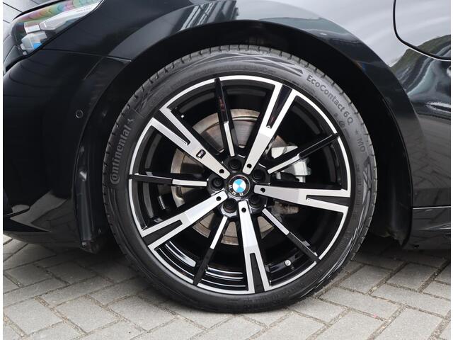 BMW 5-SERIE Touring 530e xDrive M Sport | Pano | Memory | Lazer | HUD | H+K | Bomvol