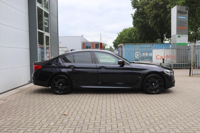 BMW 5-SERIE 530e iPerformance eDrive Edition 252PK/ M-Pakket/ Orig. NL/ Dealeronderh.