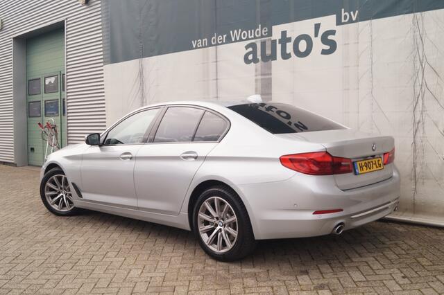 BMW 5-SERIE 520d Automaat Luxury Line High -S.DAK-LEER-ECC-