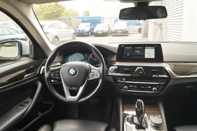 BMW 5-SERIE 520d Automaat Luxury Line High -S.DAK-LEER-ECC-