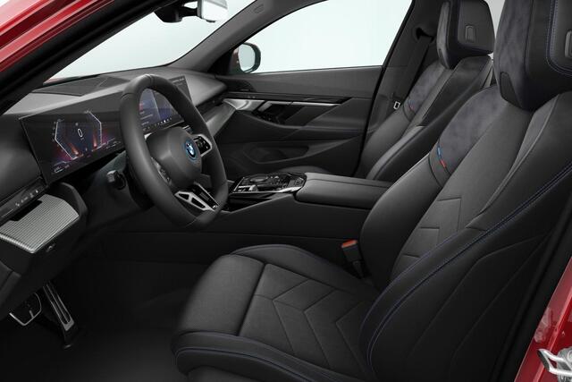 BMW 5-SERIE Sedan 550e xDrive