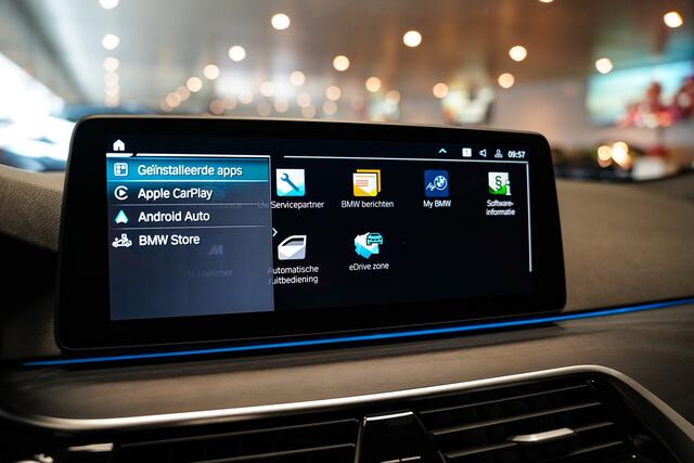 BMW 5-SERIE Touring 530e xDrive High Executive M Sport|Pano|Leder|Camera|Carplay