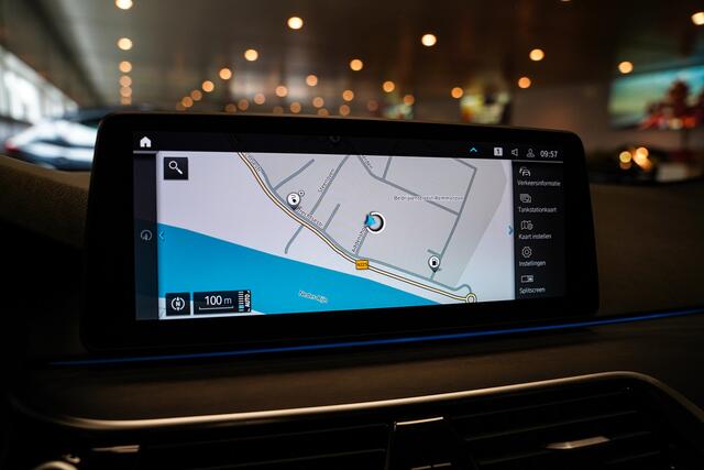 BMW 5-SERIE Touring 530e xDrive High Executive M Sport|Pano|Leder|Camera|Carplay