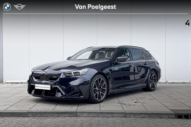 BMW 5-SERIE Touring M5 20 inch / Glazendak / Drivers Pack / Driving Assistant Prof / Getinte Ramen / Stuurwielrand verwarming