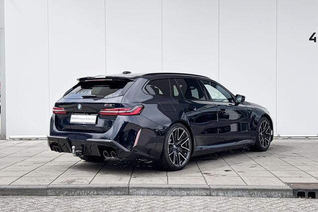 BMW 5-SERIE Touring M5 20 inch / Glazendak / Drivers Pack / Driving Assistant Prof / Getinte Ramen / Stuurwielrand verwarming