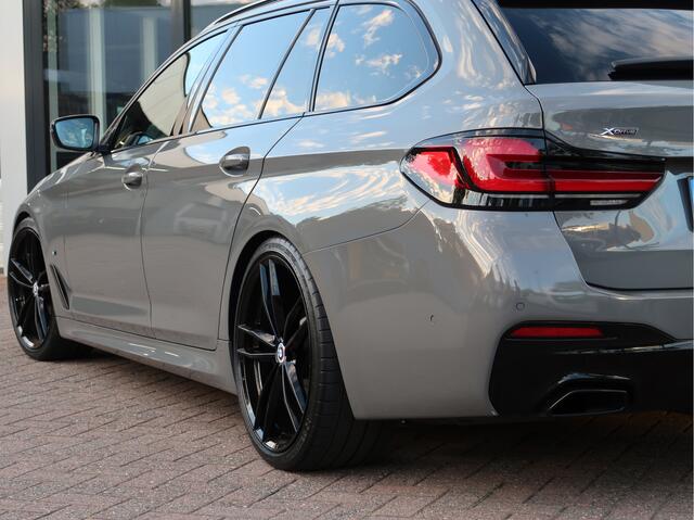 BMW 5-SERIE Touring 520d xDrive Executive Edition M-Sport