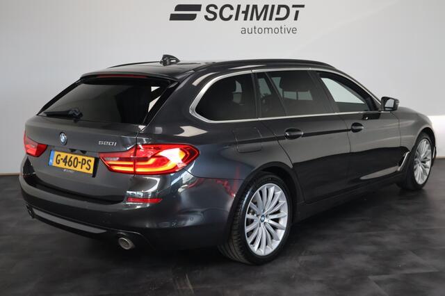 BMW 5-SERIE Touring 520i High Executive 184pk | Carplay | LED | Leder | Memory