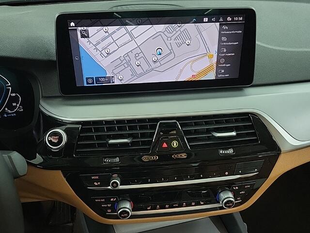 BMW 5-SERIE 545e xDrive Business Edition Plus 1e-Eig. & Dealer-Onderh. BOVAG-Garantie. NL-Auto.