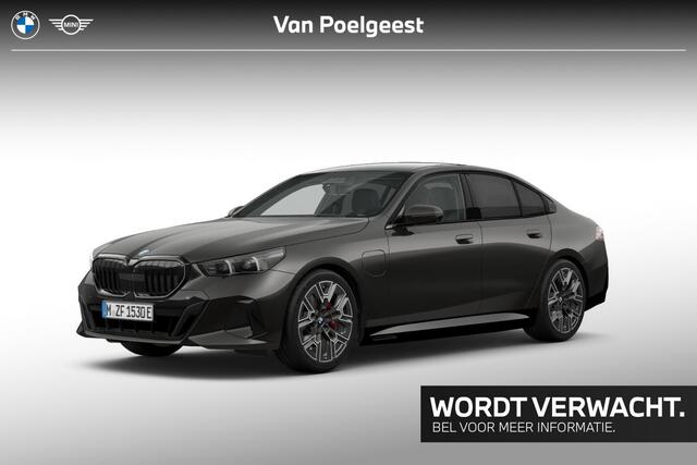 BMW 5-SERIE Sedan 530e M Sport Edition