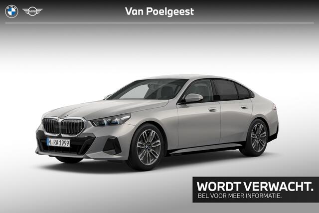 BMW 5-SERIE Sedan 520i