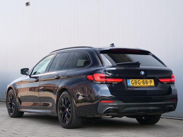BMW 5-SERIE Touring 530e xDrive Business Edition Plus M-pakket Automaat Panoramadak / Headup display / Trekhaak