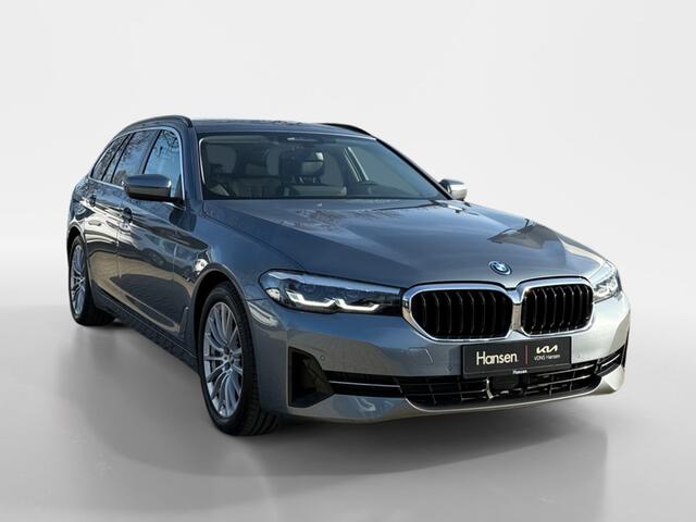 BMW 5-SERIE Touring 5 Serie Touring 530e High Executive I Trekhaak I Leder I Camera