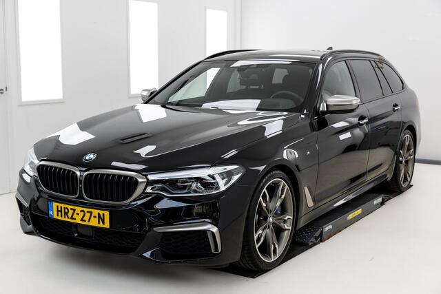 BMW 5-SERIE Touring M550d xDrive Standkachel, 360, Head-Up, 2e Eig!
