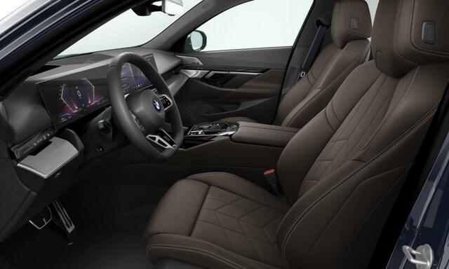 BMW 5-SERIE Touring 520i M Sportpakket Pro | Comfort Pack | Innovation Pack | Travel Pack | Bowers & Wilkins