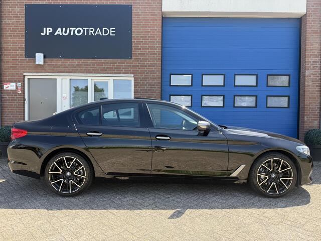 BMW 5-SERIE 530i High Executive | Pano | 19"LMV | Leer | Cam
