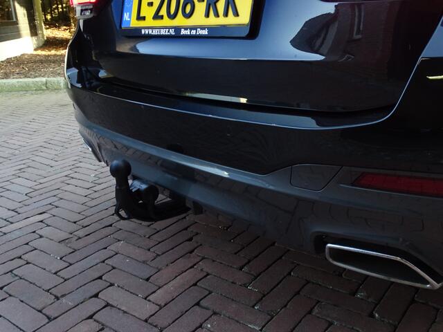BMW 5-SERIE Touring 530i xDrive M-sport High EXE FULL OPTIONS