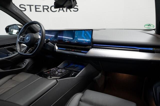 BMW 5-SERIE 530E M-SPORT , Panodak, Harman en Kardon, Leder, 21 Inch, 360 camera Trekh, BTW