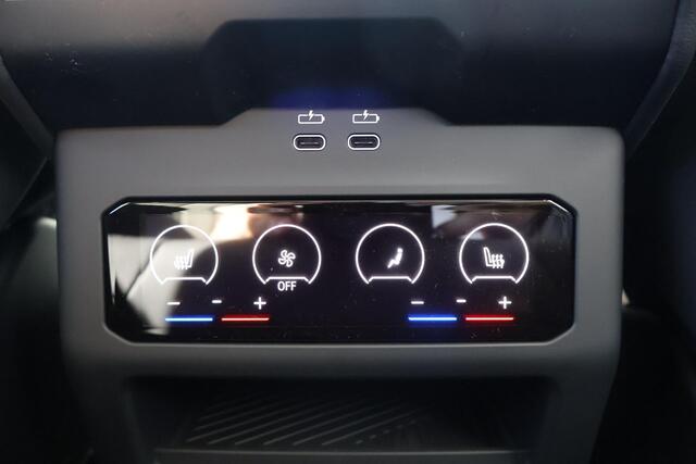 BMW 5-SERIE Touring 530e | M Sport Pro | Driving Assistant Plus | Bowers & Wilkins | Trekhaak | Innovation Pack | Glazen Panoramadak