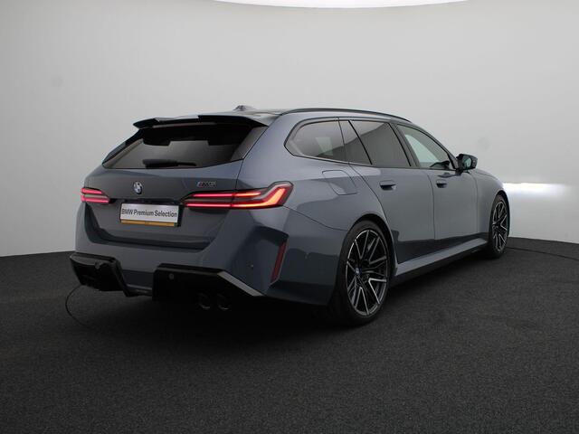 BMW 5-SERIE Touring M5 Comfort Pack | M Carbon-keramische remmen | Stuurwielrand verwarmd | Driving Assistant Plus | Bowers & Wilkins