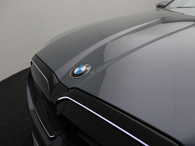 BMW 5-SERIE Touring M5 Comfort Pack | M Carbon-keramische remmen | Stuurwielrand verwarmd | Driving Assistant Plus | Bowers & Wilkins