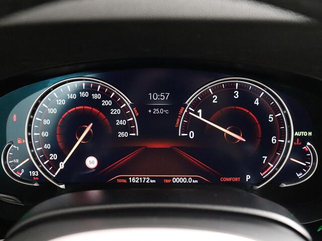BMW 5-SERIE Touring 540i xDrive High Executive | VOL! | Harman Kardon | Panoramadak | Trekhaak | 360° Camera!