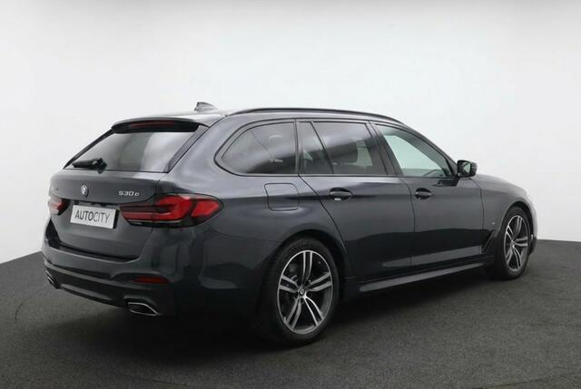 BMW 5-SERIE touring 530e xDrive Pano l 360 Camera l Leder