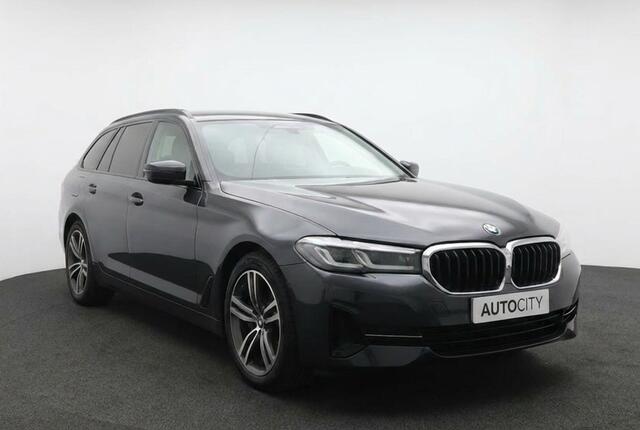 BMW 5-SERIE touring 530e xDrive Pano l 360 Camera l Leder